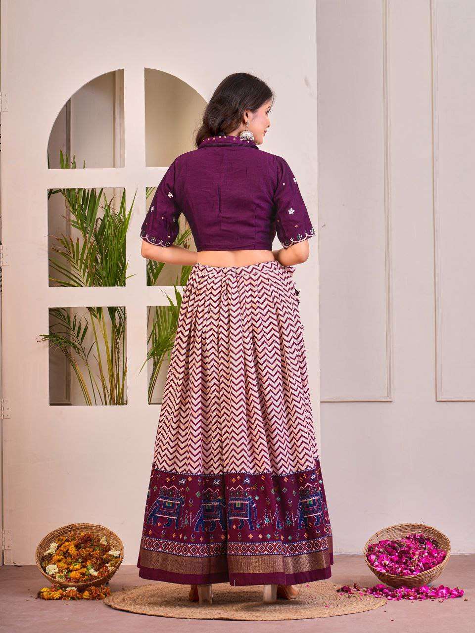 Women's Tussar Silk Patola Print Lehenga Choli Set with Foil Work - Image 5